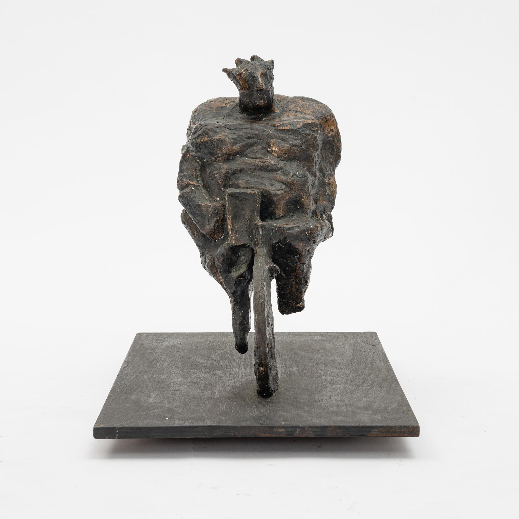 Gudrun Eduards, "Fat lady on a bike".