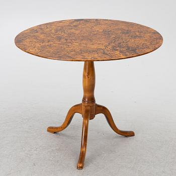 A folding table, Mälardalen, first half of the 19th century.