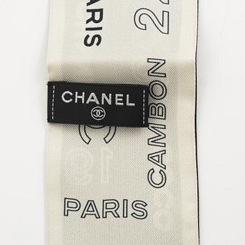Chanel, Twilly scarf.