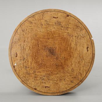 BORD, Karl-Johan, 1800-talets första hälft.