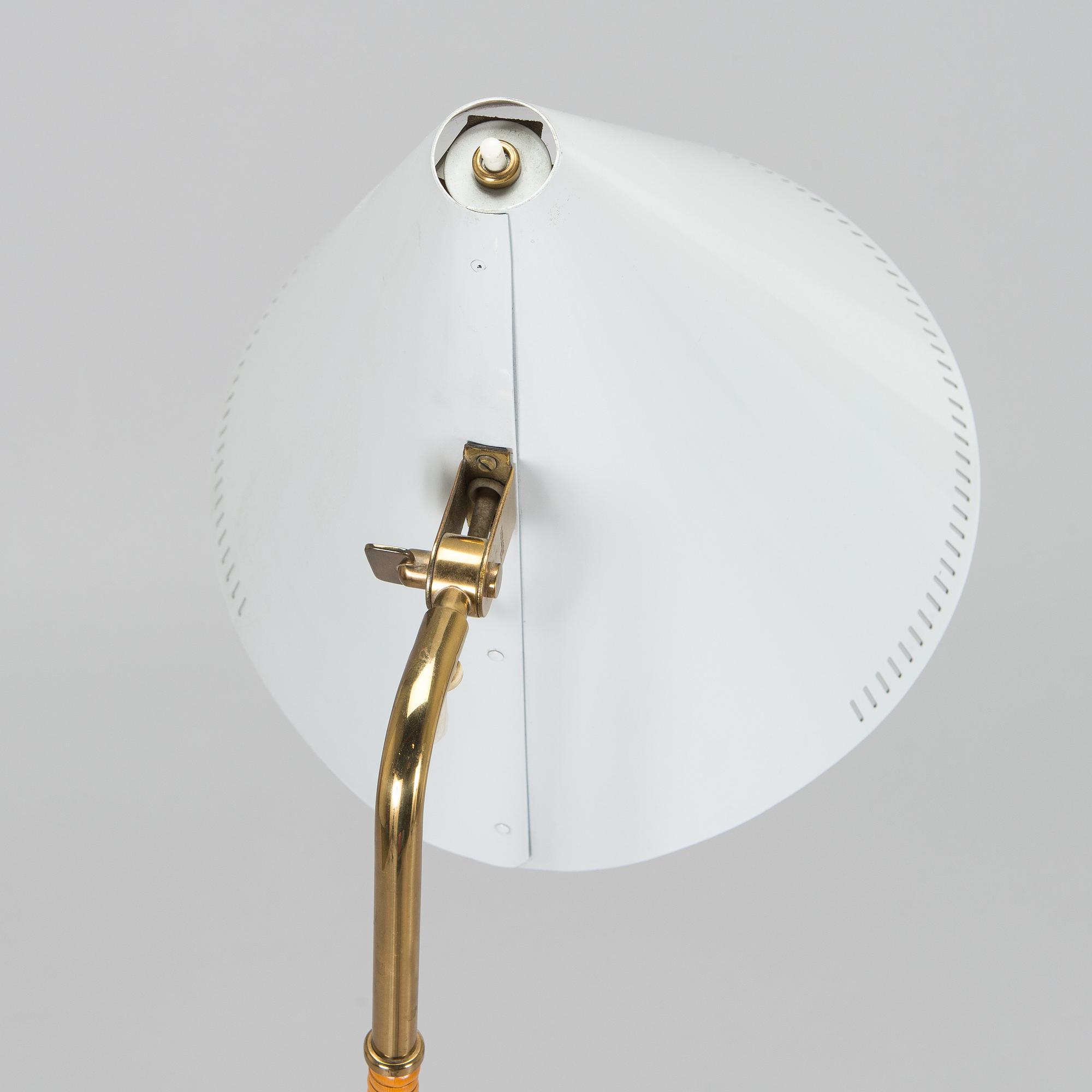 Paavo Tynell, a mid-20th century K10-10 floor lamp for Idman.