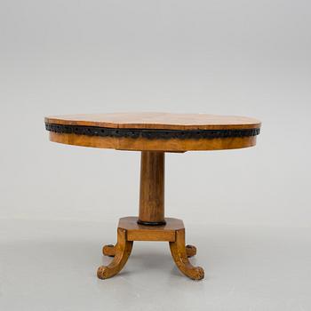 SALONGSBORD, Karl Johan, 1800-talets första hälft.