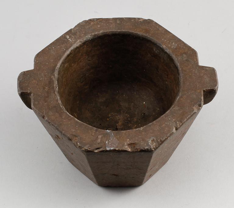 MORTEL, kalksten, 1700/1800-tal.