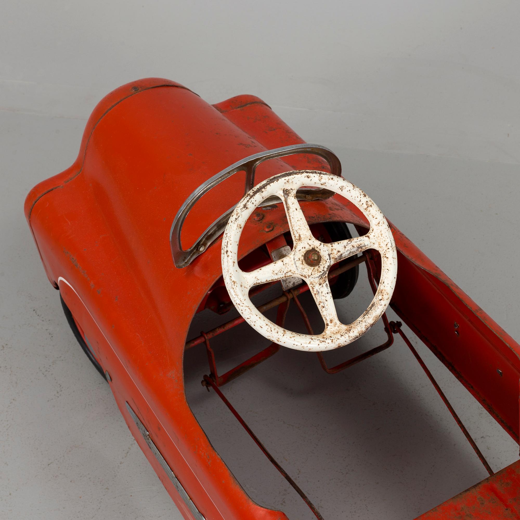 A 1950s tramp car, "Lightning", Tri-Ang, England.