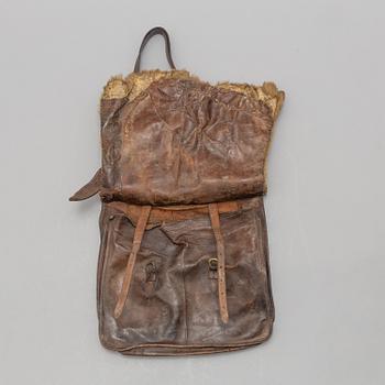 An early 20th century bag.