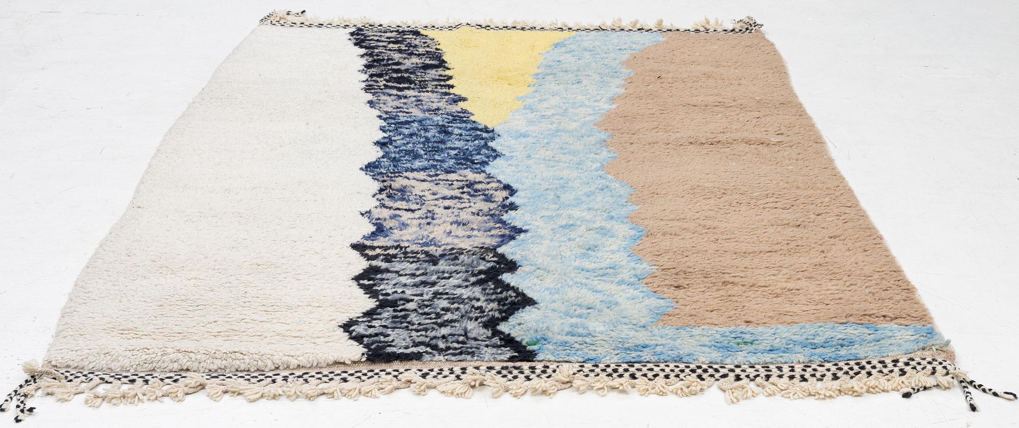 Carpet, Morocco, approx. 240 x 175 cm.