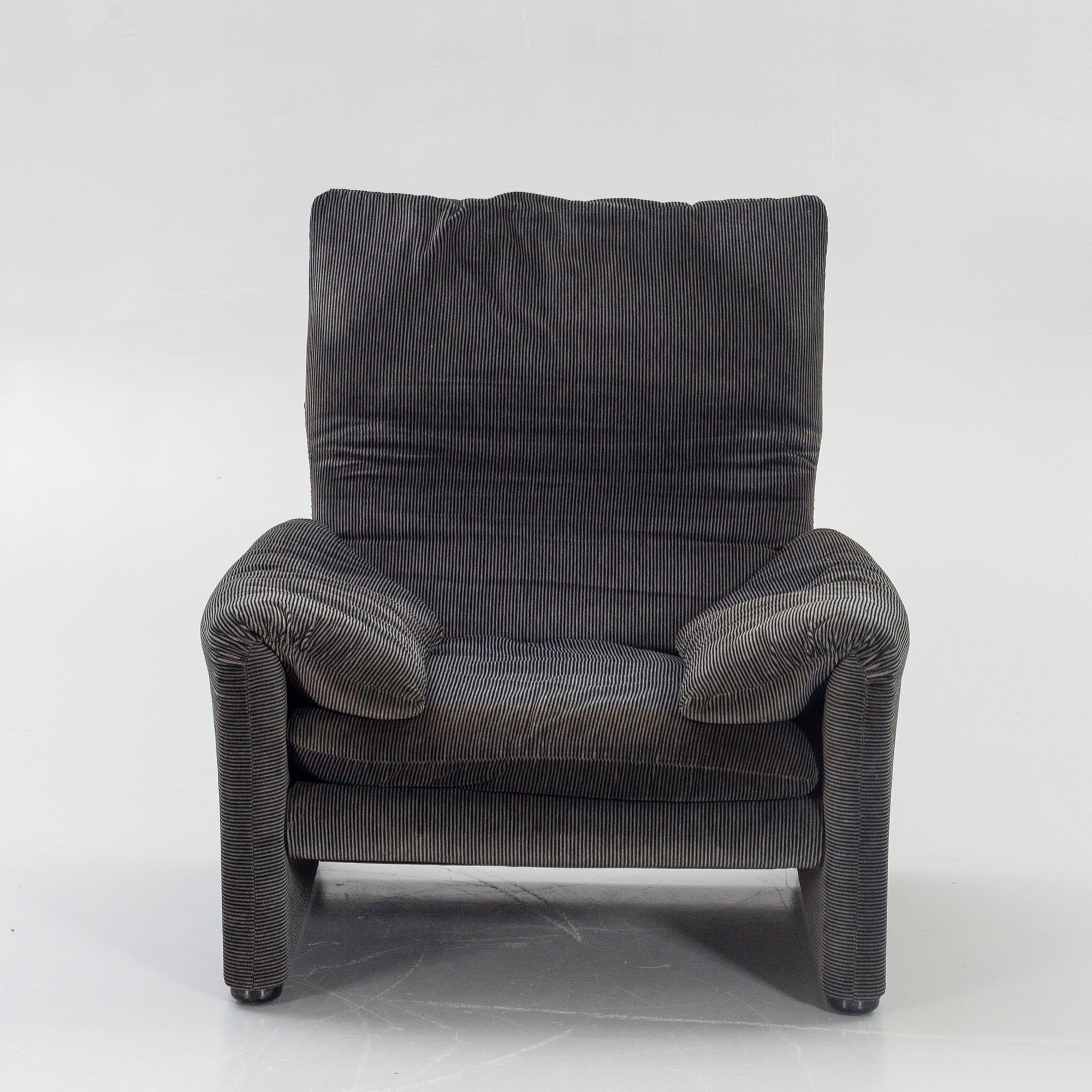Vico Magistretti, armchair "Maralunga", Cassina late 20th century.