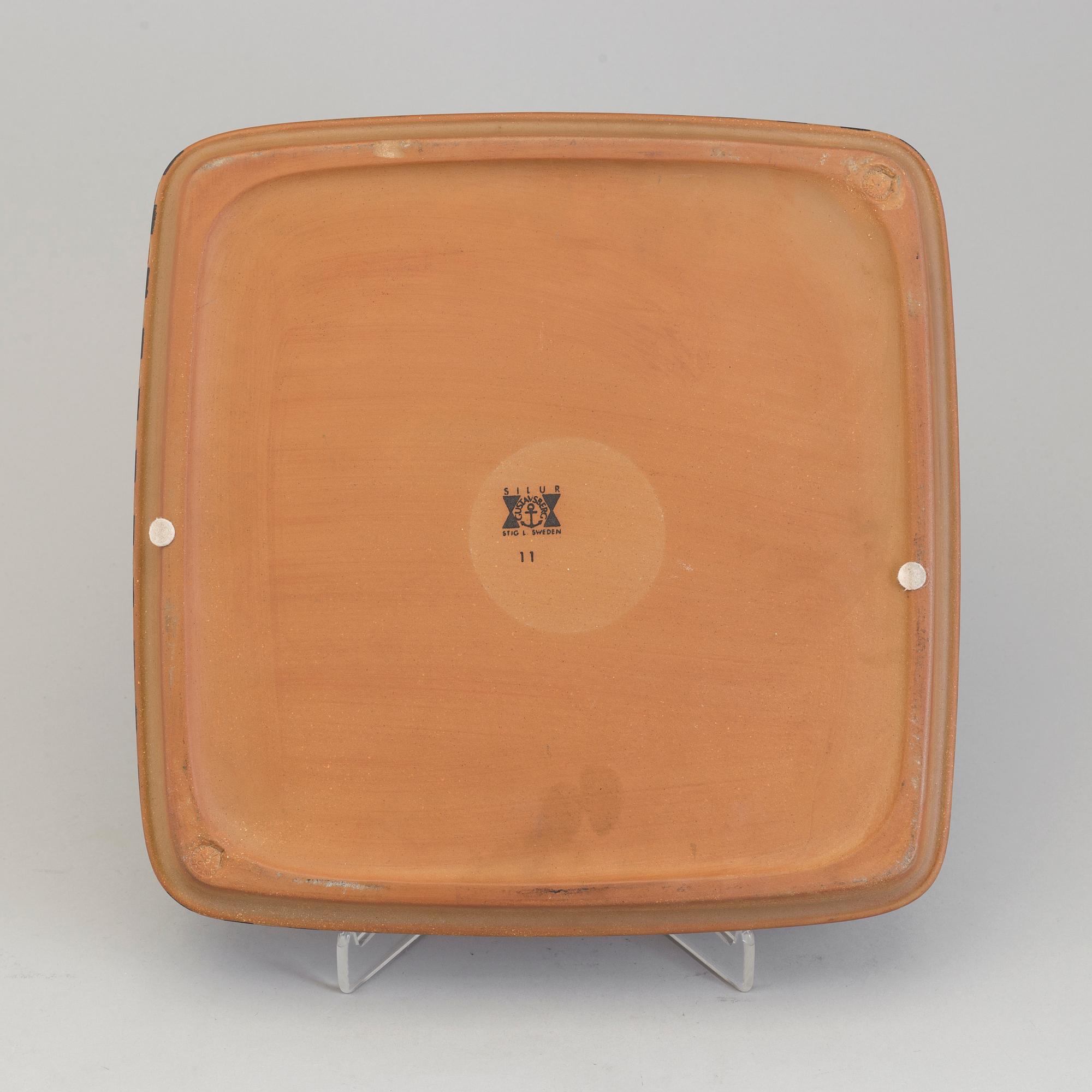 STIG LINDBERG, a 'Silur' earthenware dish from Gustavsberg.