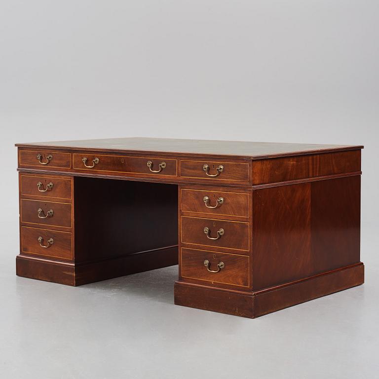 Desk, 19th/20th century.