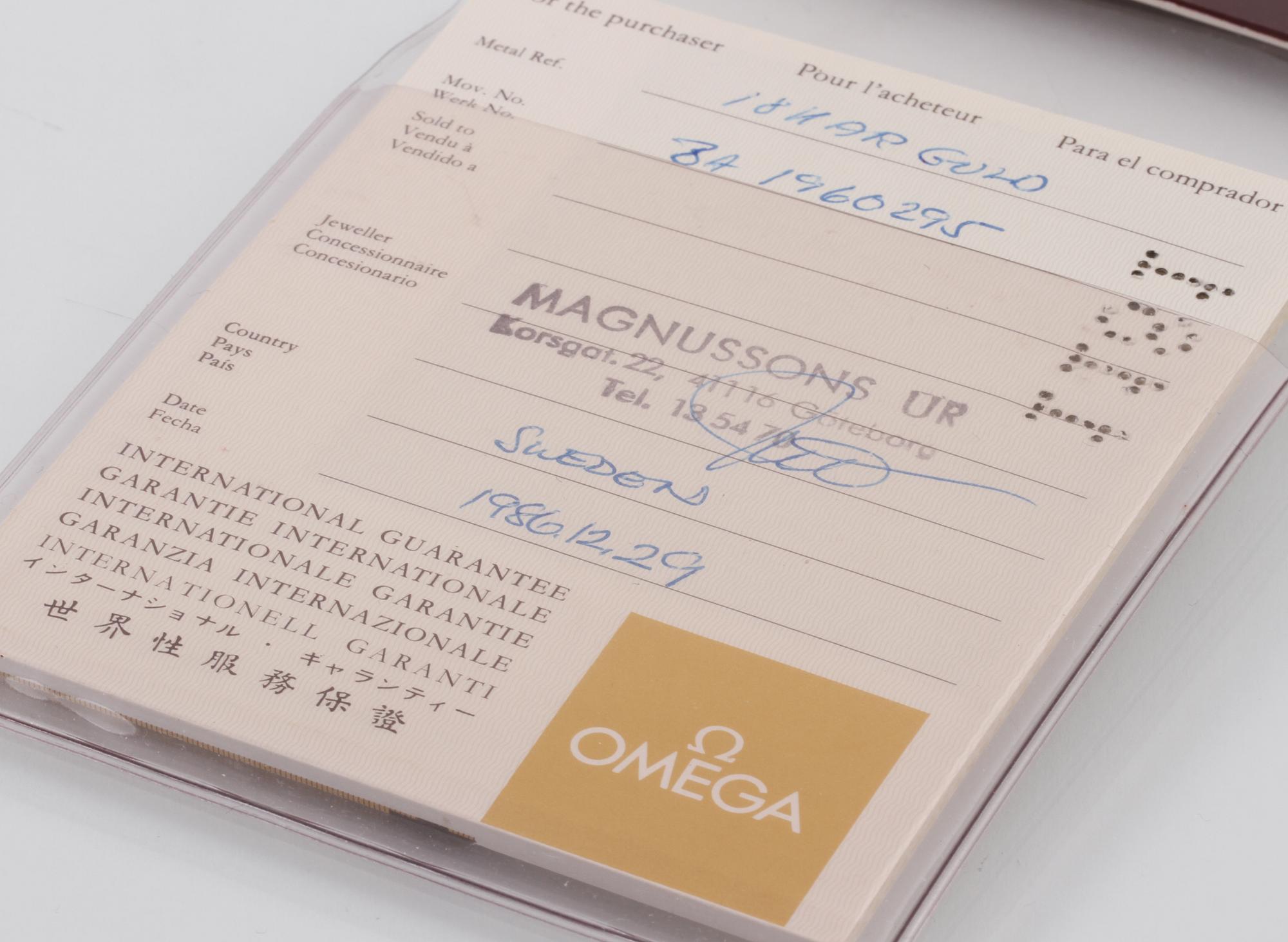 ARMBANDSUR, 18 k guld, Omega. total vikt 30 g.