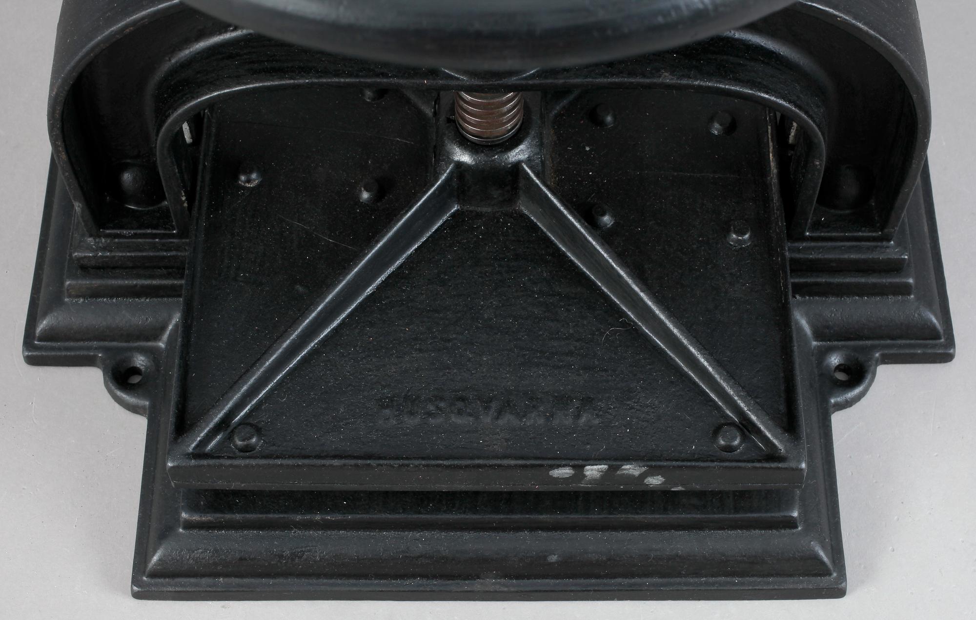 VÄXTPRESS, gjutjärn, Husqvarna, 1900-tal.