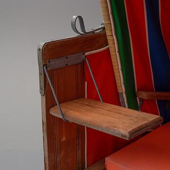 STRANDSTOL, C.M Harder, Strandkorbfabrik, Heiligenhafen, Tyskland. Troligen 1960 / 70-tal.