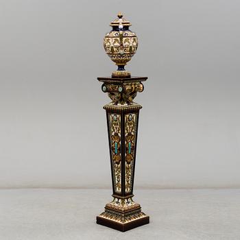 A majolica lidded vase and pedestal, Rörstrand, late 19th century.