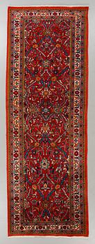 MATTA, orientalisk, 1900-talets andra hälft, ca 290 x 105 cm.