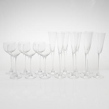 Heikki Orvola, 14 pcs late 20th century 'Aurora' drinking glasses for Iittala. Designed 1972.