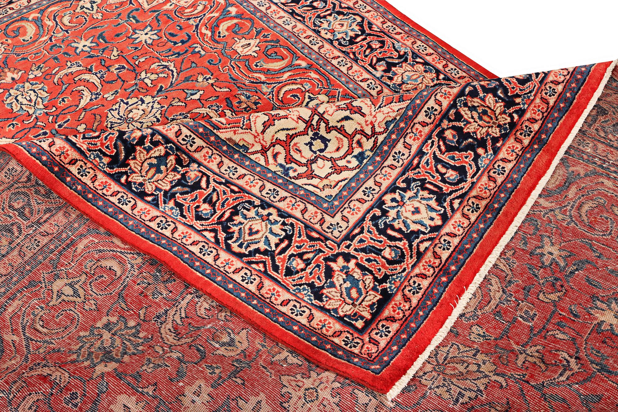 A Najafabad carpet, a. 336 x 216 cm.