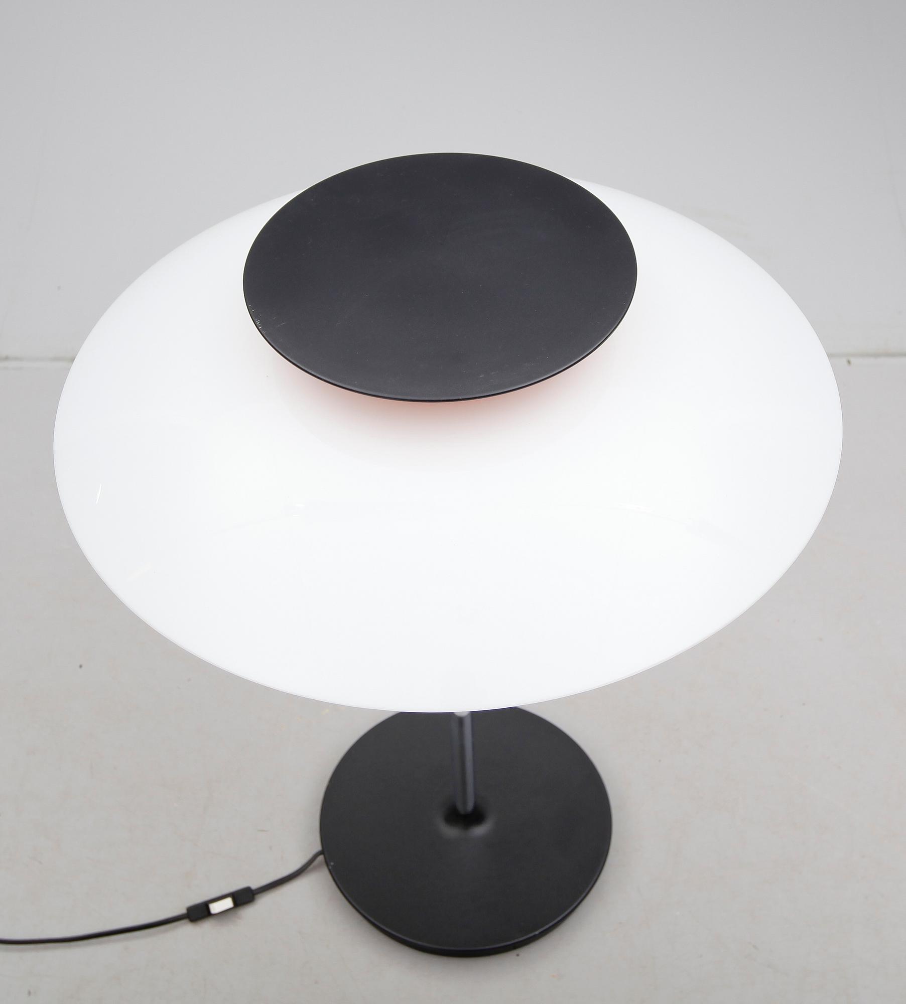 BORDSLAMPA, PH-80, Poul Henningsen.