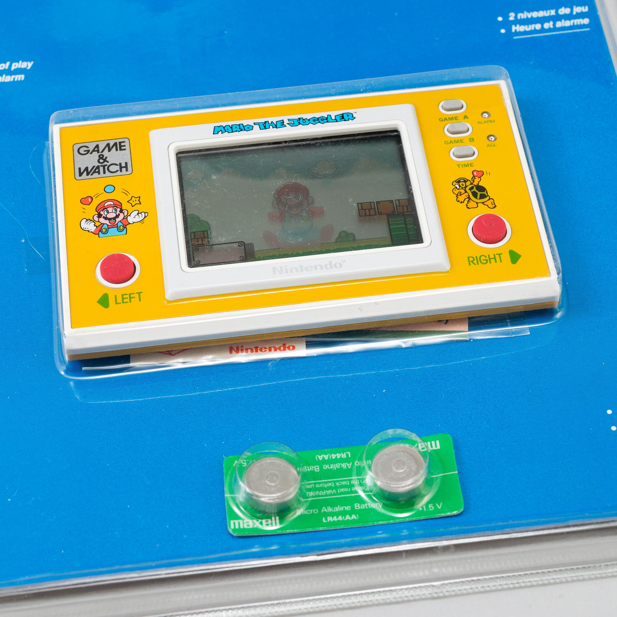 A Nintendo Game&Watch Mario the Juggler game Japan 1991.