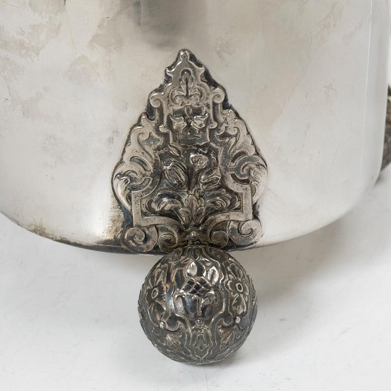 A Swedish silver tankard, mark of Gustaf Löfgren, Stockholm 1901. Baroque style.
