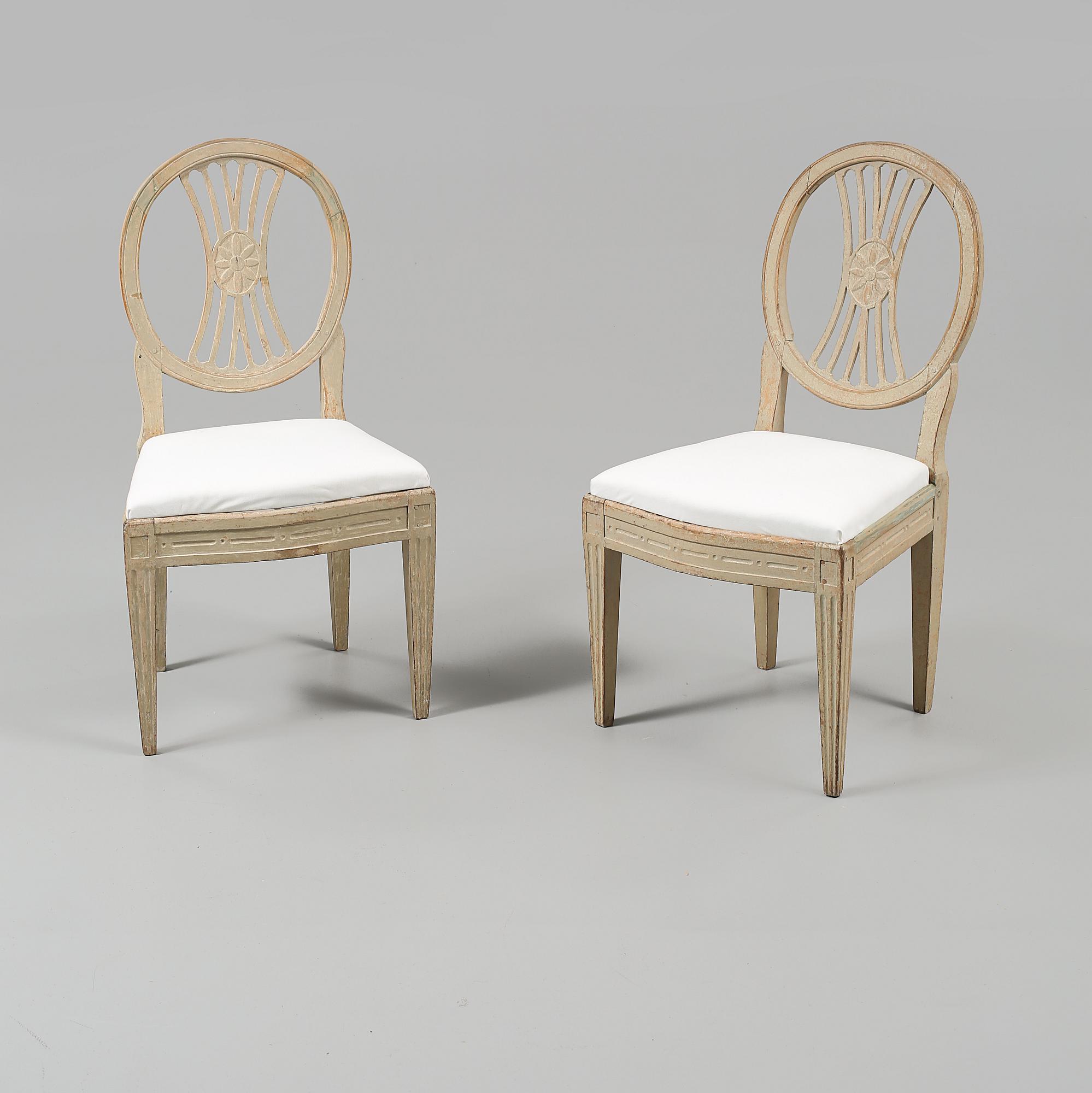 STOLAR, ett par, gustavianska, sent 1700-tal/tidigt 1800-tal.