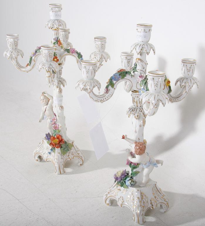 KANDELABRAR, ett par, porslin, Dresden.