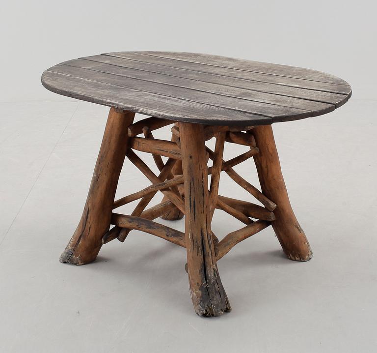 TRÄDGÅRDSMÖBLER, 4 delar, soffa, fåtöljer samt bord, 1900-tal.