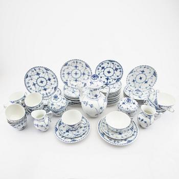 A 40 pcs Musselmalet porcelain service Royal Copenhagen.