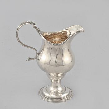GRÄDKANNA, silver, London, innan 1822. vikt 125 g.