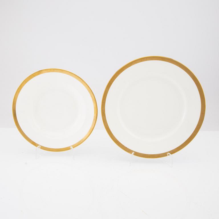 Karin Björquist, servis 8 dlr "Nobel" Rörstrand porslin.