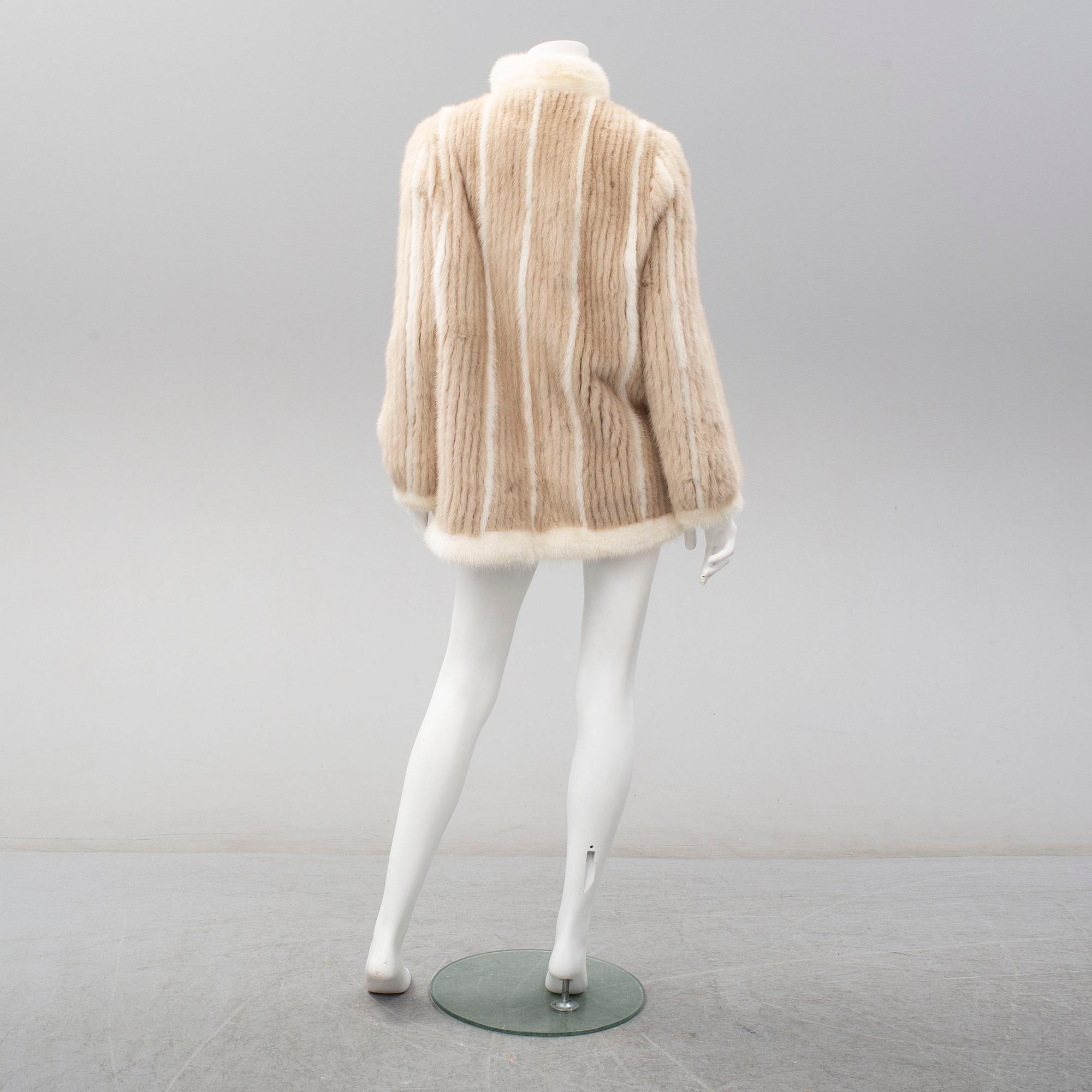 A mink fur jacket, Qwarnstöms Päls, Borlänge. Size circa M.