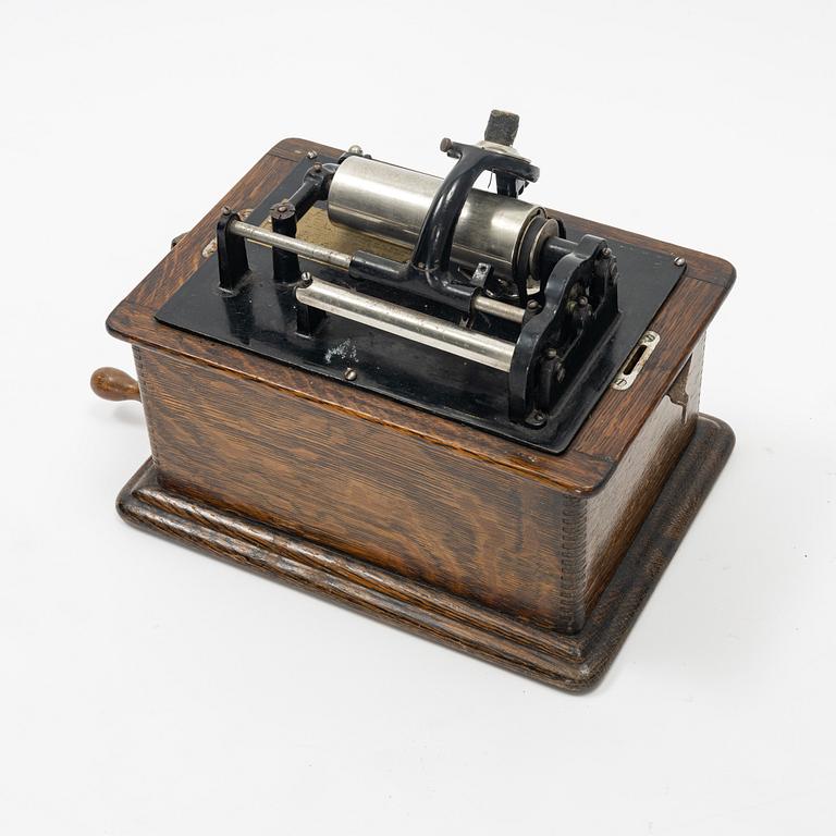 An Edison Standard Phonograph, late 19th century.