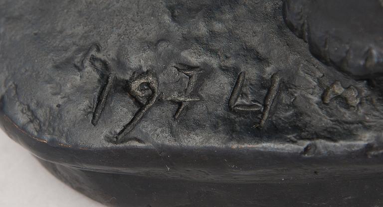 HEIKKI KONTTINEN, skulptur, brons, signerad, daterad 1974 och numrerad 7/10.