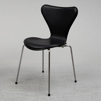 ARNE JACOBSEN, four 'Series 7' chairs from Fritz Hansen, Denmark, 2016.