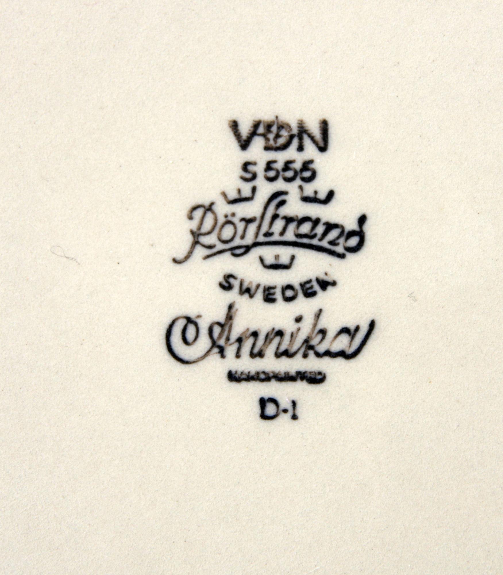 SERVIS, ca 90 delar, stengods, "Annika", Rörstrand.