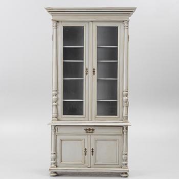 Bokskåp/ Vitrinskåp  1800-talets slut.