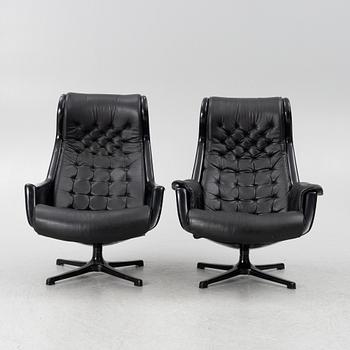 Alf Svensson, & Yngvar Sandström, fåtöljer, ett par, "Form 8"/"Galaxy", DUX, 1970-tal.