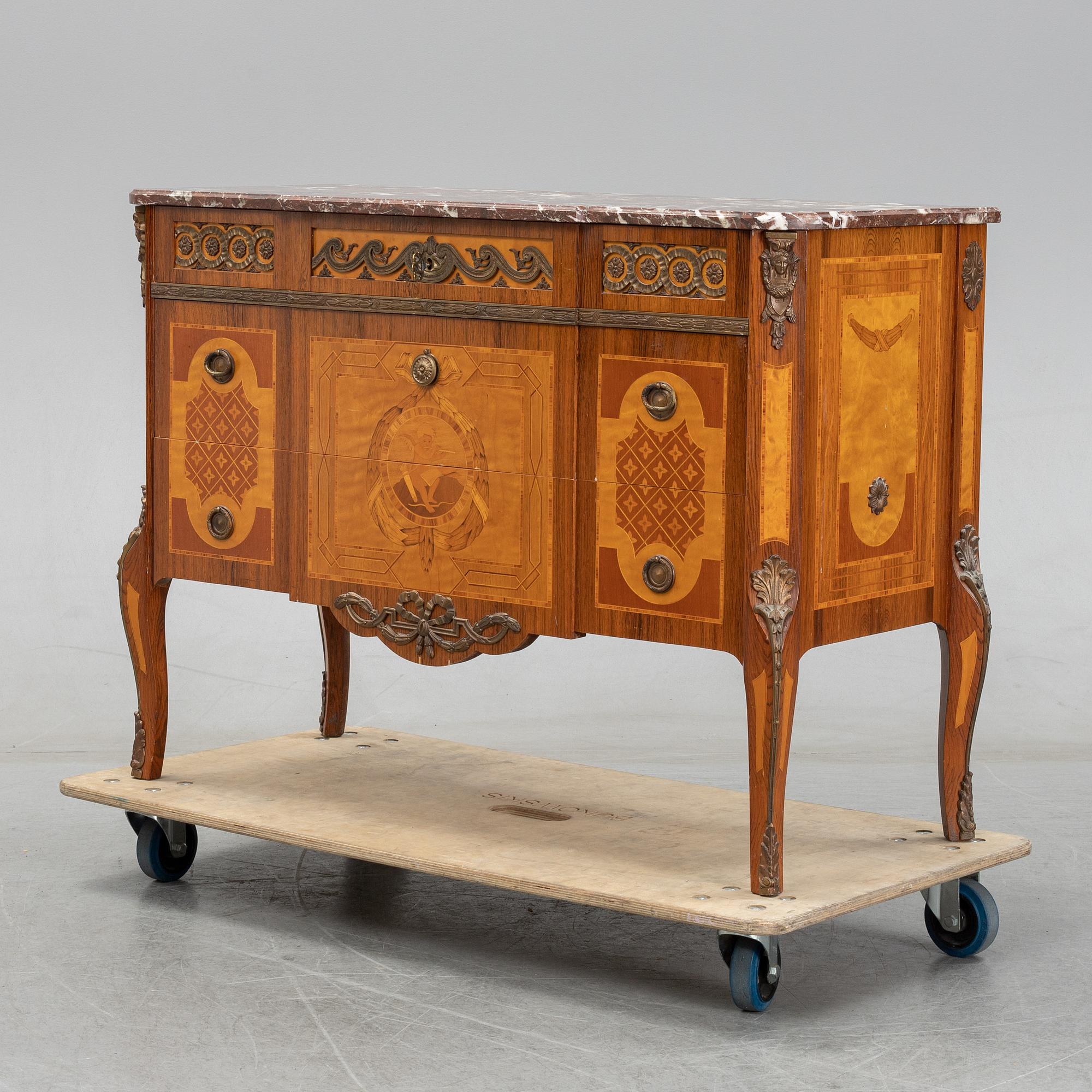 A mid 20th Century Gustavian style chest of drawers.