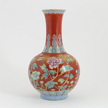 A famille rose red ground vase, probably Republic, first half of 20th century.