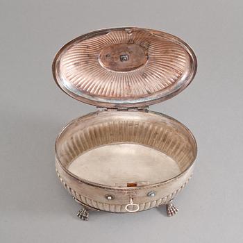 SOCKERSKRIN, silver, Johan Fredrik Massman, Stockholm, 1826, vikt 655 gram.