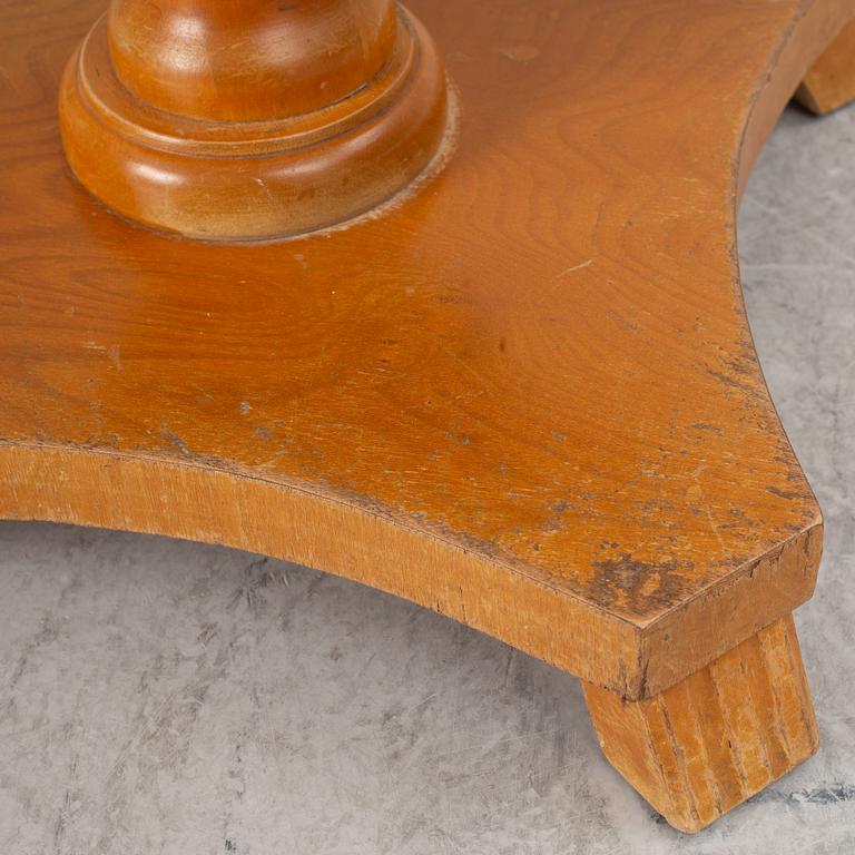 A coffee table, 1920s/30s.