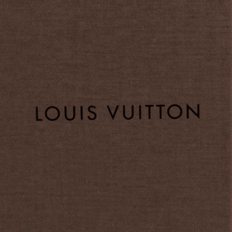 LOUIS VUTTON,