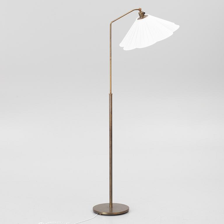 Harald Notini, a floor lamp model 15230, Arvid Böhlmarks Lampfabrik, Stockholm, 1940s.