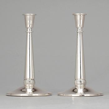 LJUSSTAKAR, ett par, Svedboms Guldsmeds AB Vetlanda 1958.