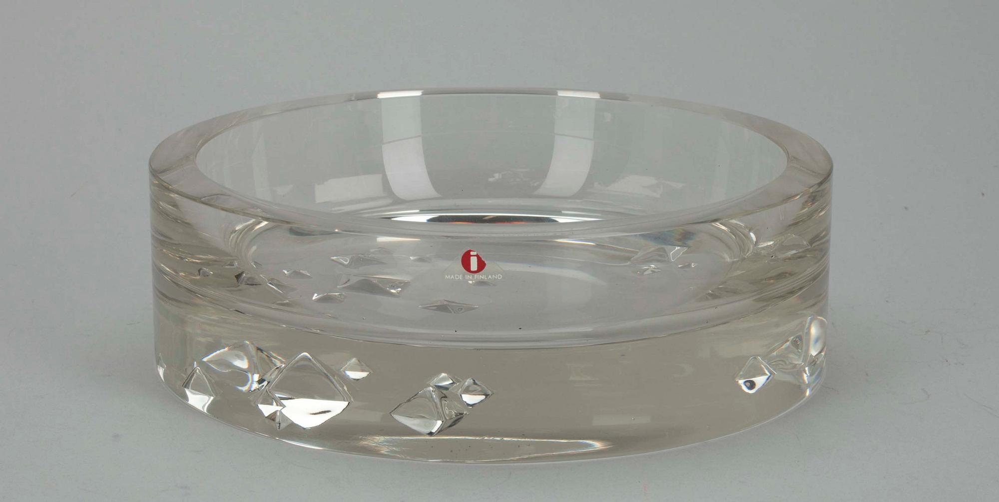SKÅL, glas, "Isbrytaren", sign.  Tapio Wirkkala - 3318. 1900-talets senare hälft.