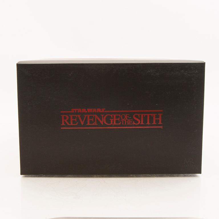 A 2005 Master Replica Lightsabel Sw-133 Yoda, "Revenge of the sith" 2005.