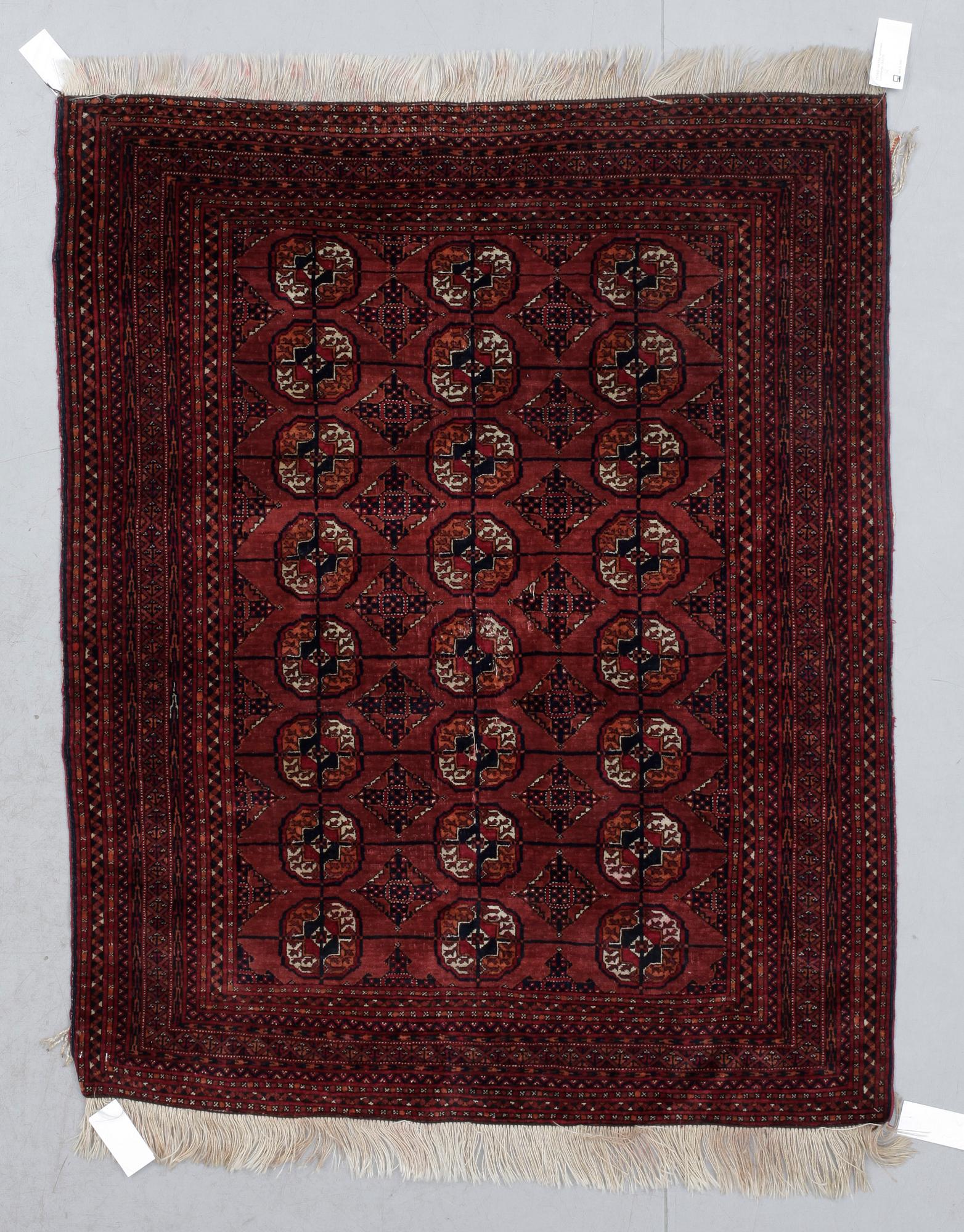 MATTA, seminatik, turkmensk, ca 134x110.