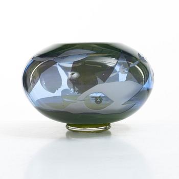 Ann Wärff, a glass vase, Sweden, signed, 1980.