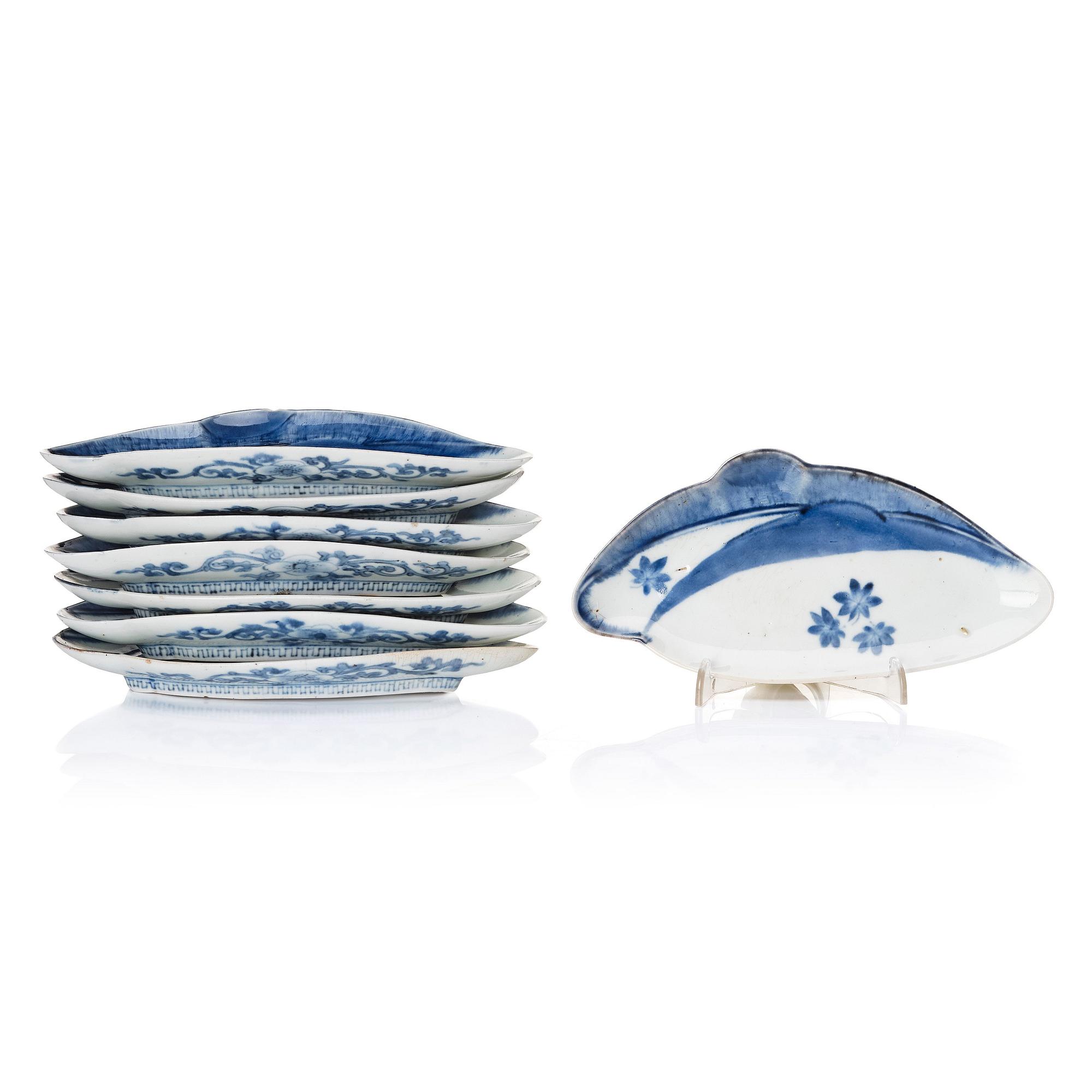 A set of eight blue and white Japanese dishes, Edo period, 18th century.