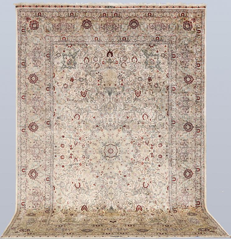 Matta, orientalisk, silke, ca 280 x 184 cm.