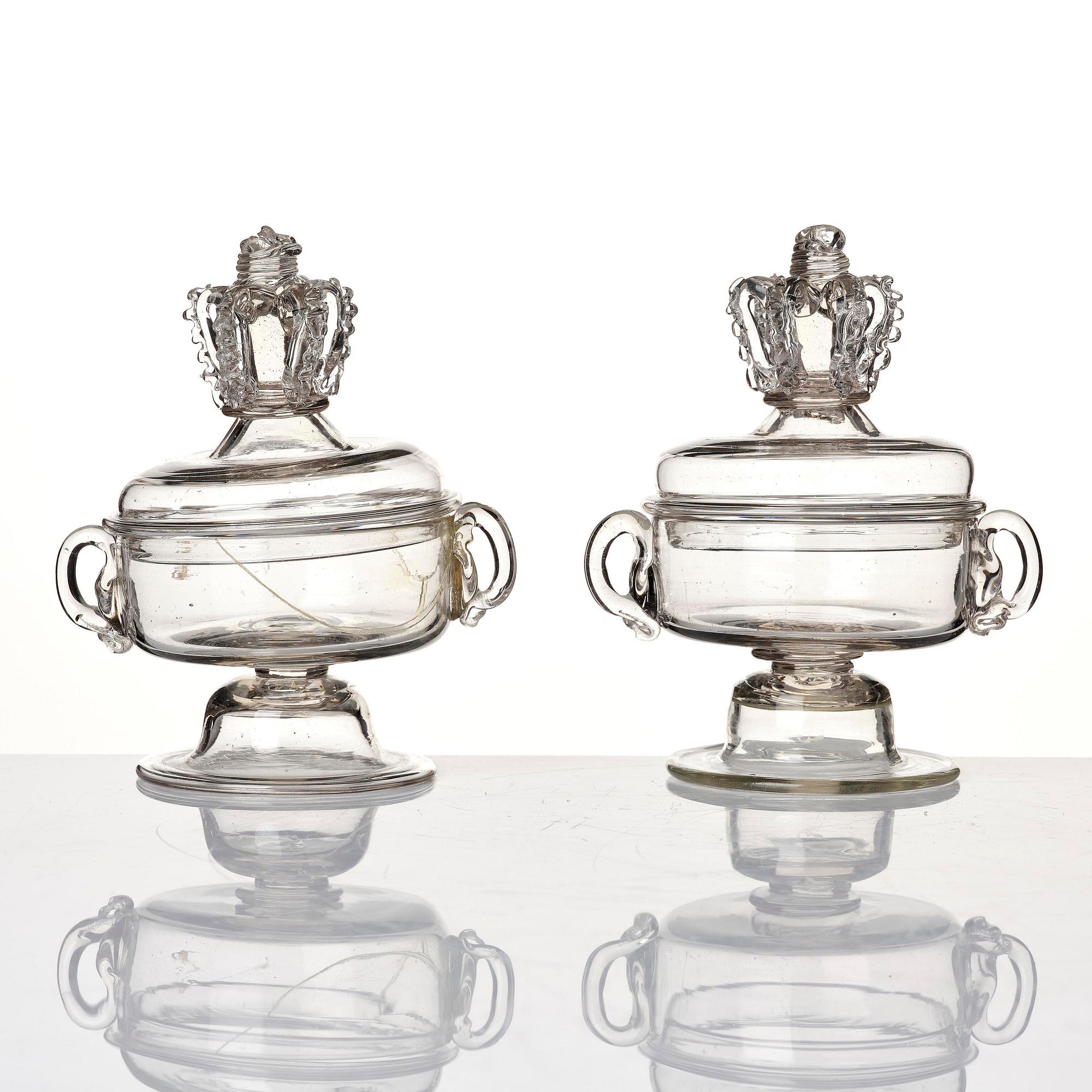 A pair of Swedish butter boxes with covers, Kosta, 18th century.